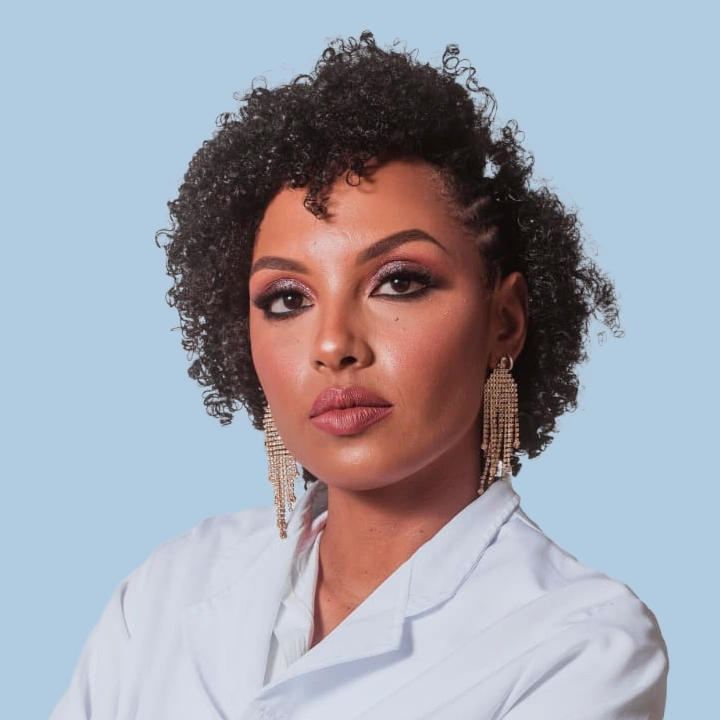 Ana Carolini da Silva CRMV-SC 12038