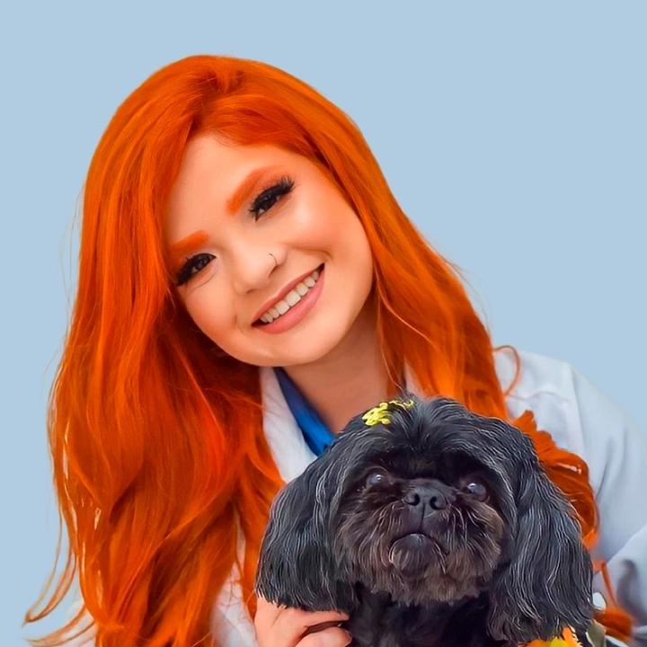 Andressa Beatriz Gisch CRMV-SC 12104